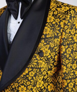 yellow flower decorate  breasted suit for men